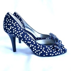 Coach and Four Polka Dot Bow Rockabilly Retro Heels Women's 7